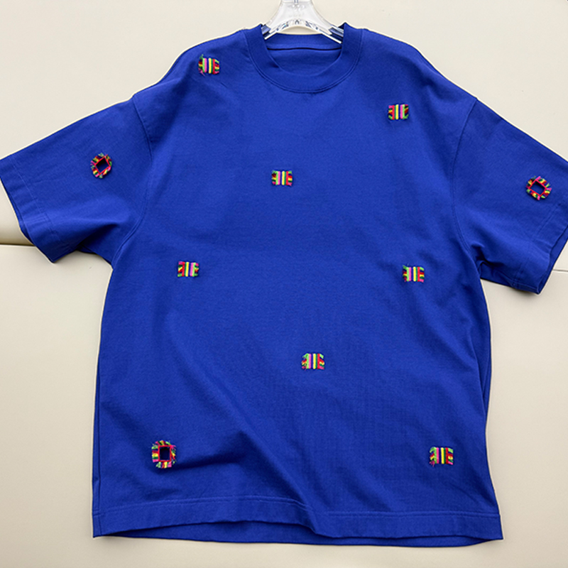 order men's custom t shirts at hongfeng for exclusive embroidery and fashionable designs.